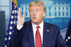 Trump Cabut Status Sudan...