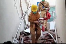 Atap RSUD Ciamis Ambruk,...