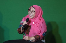 Lansia di Jabar Capai...