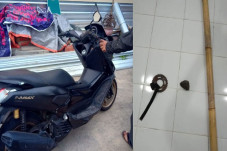 Hadang Pemotor dan Rusak...