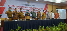 Bumi Segantang Lada,...