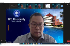 Para Profesor IPB University...