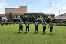 Langgar Disiplin, 3...