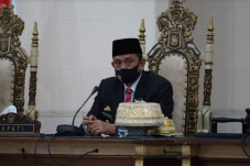 Bupati Wajo Respons...