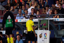 Rivalitas Barcelona...