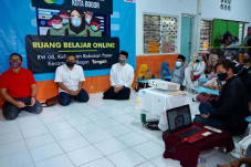 Buka Ruang Belajar Online...