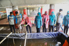 Warga Warakas Jakut...