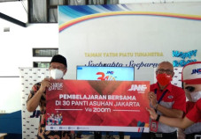 Gandeng Ruangguru, JNE...