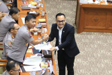 Anggota Komisi III DPR...