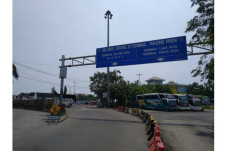 Libur Panjang, Pengelola...