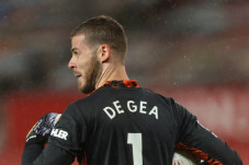 Man United Harusnya...