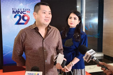 Bukan Cuma Penonton,...