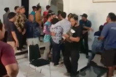 Viral Video Kades di...