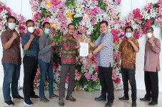 Peradi Pergerakan Bentuk...