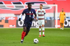 Agamanya Dihina, Pogba...