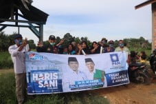 Lewat PAN, Petambak...