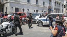 Tunisia Tangkap Tersangka...
