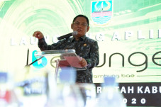 Pertahankan Kabupaten...