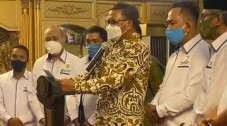 UMP Sulsel Naik 2%,...
