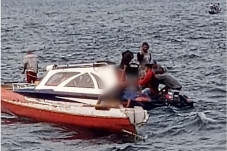 Speedboat Tenggelam,...
