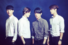 CNBLUE Selesaikan Wajib...