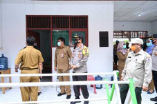 Melihat Lokasi Karantina...