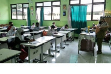 Biaya Operasional Pendidikan...