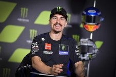 Vinales Mulai Waspadai...
