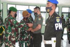 Pangdam Siliwangi Pecat...