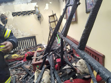 Rumah Pasutri Penderita...