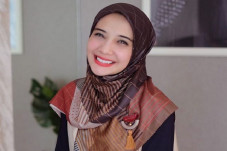 Zaskia Sungkar Alami...