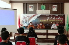21 Calon Jurnalis Desa...