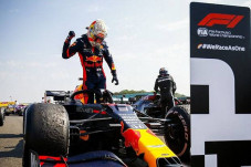 Pembatasan Gaji F1 Terbentur...