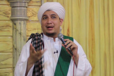 Habib Ahmad: Orang Berakal...