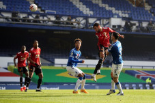 Man United Unggul, Bruno...