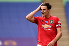 Sering Dikritik, Maguire...