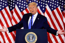 Trumpisme Tetap Menjadi...