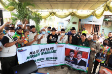 Tegak Lurus Arahan Ulama,...