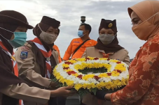 Peringati Hari Pahlawan,...