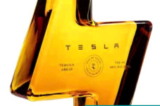 Tesla Sukses Besar Jualan...