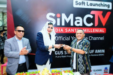 Tak Melulu Kejar Uang,...