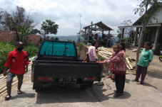 Berjarak 3 Km dari Puncak...