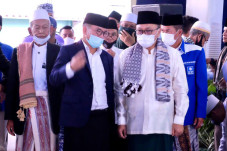 Habib Rizieq Pulang,...