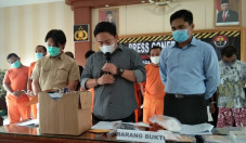 Kecanduan Pil Koplo...