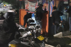 Pos Bergambar Paslon...