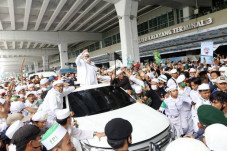 Demi Umat, DPR Sebut...