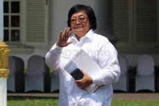 Terima Bintang Mahaputera,...