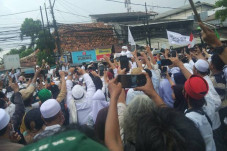 Kerumunan saat Penyambutan...