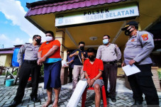 Kaki Pelaku Pembunuhan...