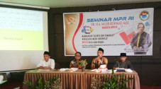 Ketua DPRD Ajak Mahasiswa...